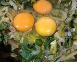 Foto del paso 5 de la receta: Huevos Revueltos con Acelga y Zucchini