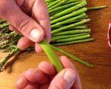 A picture of step 1 of Preparing/ Steaming Asparagus.