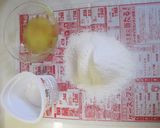 A picture of step 1 of Light and Airy Sponge Cake.