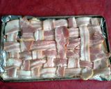 A picture of step 3 of BACON Pizza.