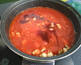 Foto del paso 4 de la receta: Pollo con tomate 🍅 😬