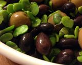 A picture of step 2 of Fava Beans and Olives.