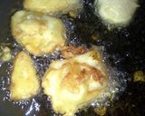 A picture of step 8 of Sig's Deep-fried Bananas in Almond Batter.