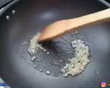 Foto langkah ke 2 dari resep Udang Lada Hitam.