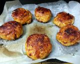 A picture of step 3 of Chicken With Bacon Mini Burger In Hoisin Sauce.