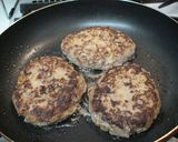 A picture of step 5 of Delicious Italian Hamburger Patties.