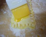 A picture of step 9 of Chocolate Sandwich Pies With Frozen Puff Pastry.