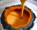 A picture of step 2 of Whole Kabocha Squash Baked Cheesecake.