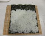 A picture of step 5 of Decorative Floret Sushi Rolls.