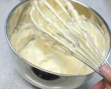 A picture of step 8 of Easy Oil-free Sponge Cake.