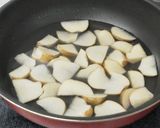 A picture of step 3 of Rosemary Potatoes.