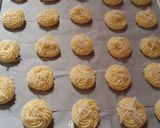 Foto langkah ke 4 dari resep Cookies sagu keju lumer.