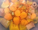 暖薑南瓜蔬菜雞湯的食譜步驟3照片