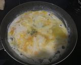 Foto del paso 3 de la receta: Huevitos revueltos en leche