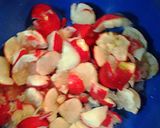A picture of step 1 of Sweet and sour radish salad.