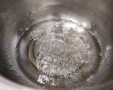 A picture of step 6 of Thaen Mittai.