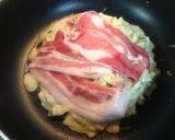 A picture of step 4 of My Original Pan-Fried Okonomiyaki.
