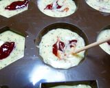 A picture of step 6 of Tea Flavored Mini Cakes with Strawberry Jam.