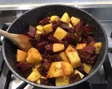 Une image de l'étape 9 de Velouté de betteraves rouges et pommes de terre au curry et gingembre.