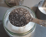 Foto del paso 1 de la receta: Pudding de chía y avena, desayuno para llevar 🏃‍♀️