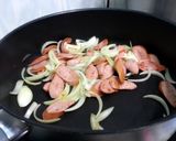A picture of step 1 of Green Pea And Sausage Salad.