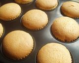 A picture of step 8 of Fluffy Cupcakes.