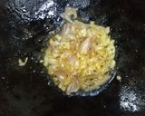 Foto langkah ke 2 dari resep Sosis Asam Manis.