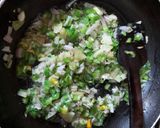 A picture of step 1 of Spanish omelet.