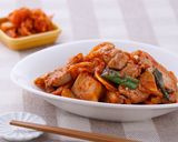 【家樂福廚房】反浪費料理》拜拜豬五花肉炒辣白菜的食譜步驟3照片