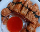 Foto langkah ke 6 dari resep Lumpia Udang Goreng mudah dan enak.