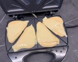Hình bước làm 5 của món Bánh tam giác nhân mặn (có thể dùng làm Pancake)