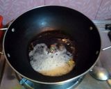 A picture of step 1 of চিকেন স্টু.
