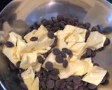 Une image de l'étape 1 de Mini moelleux poire/chocolat.