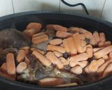 Φωτογραφία βήματος 5 της συνταγής Σαλάτα Boeuf (romaneasca) με πόδι χοιρινό στον ατμό