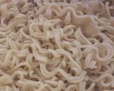Foto langkah ke 2 dari resep 52. Mie Tek-tek Goreng.