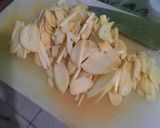 Foto langkah ke 2 dari resep Kacang Mede Bawang.
