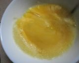 Gambar langkah 1 resipi Telur goreng ala thai.