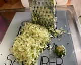 Une image de l'étape 3 de Salade de courgette, concombre, jambon blanc et feta.