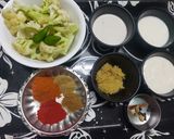 A picture of step 1 of Cauliflower Korma.