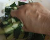 Foto langkah ke 2 dari resep Acar Timun Jepang.