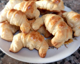 Foto del paso 5 de la receta: Medialunas de manteca fáciles 🥐