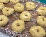 Foto langkah ke 5 dari resep Donut kentang lembut.