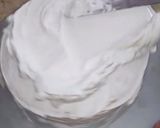 A picture of step 7 of Fresh cocktail cake.