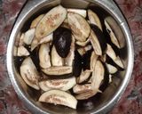 A picture of step 1 of Brinjal Kayalapalamga.