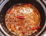 Hình bước làm 4 của món Cá Diêu Hồng Kho Me🥦🌶🍚