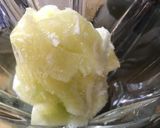 A picture of step 1 of Cucumber, Orange, and Chia Smoothie.