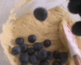 Une image de l'étape 6 de Muffins aux fruits rouges 🍵🧁.