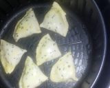 A picture of step 11 of Mini Samosa.
