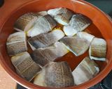 Foto del paso 4 de la receta: Bacalao al pilpil