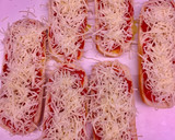 Foto del paso 2 de la receta: Tostas mañaneras al horno